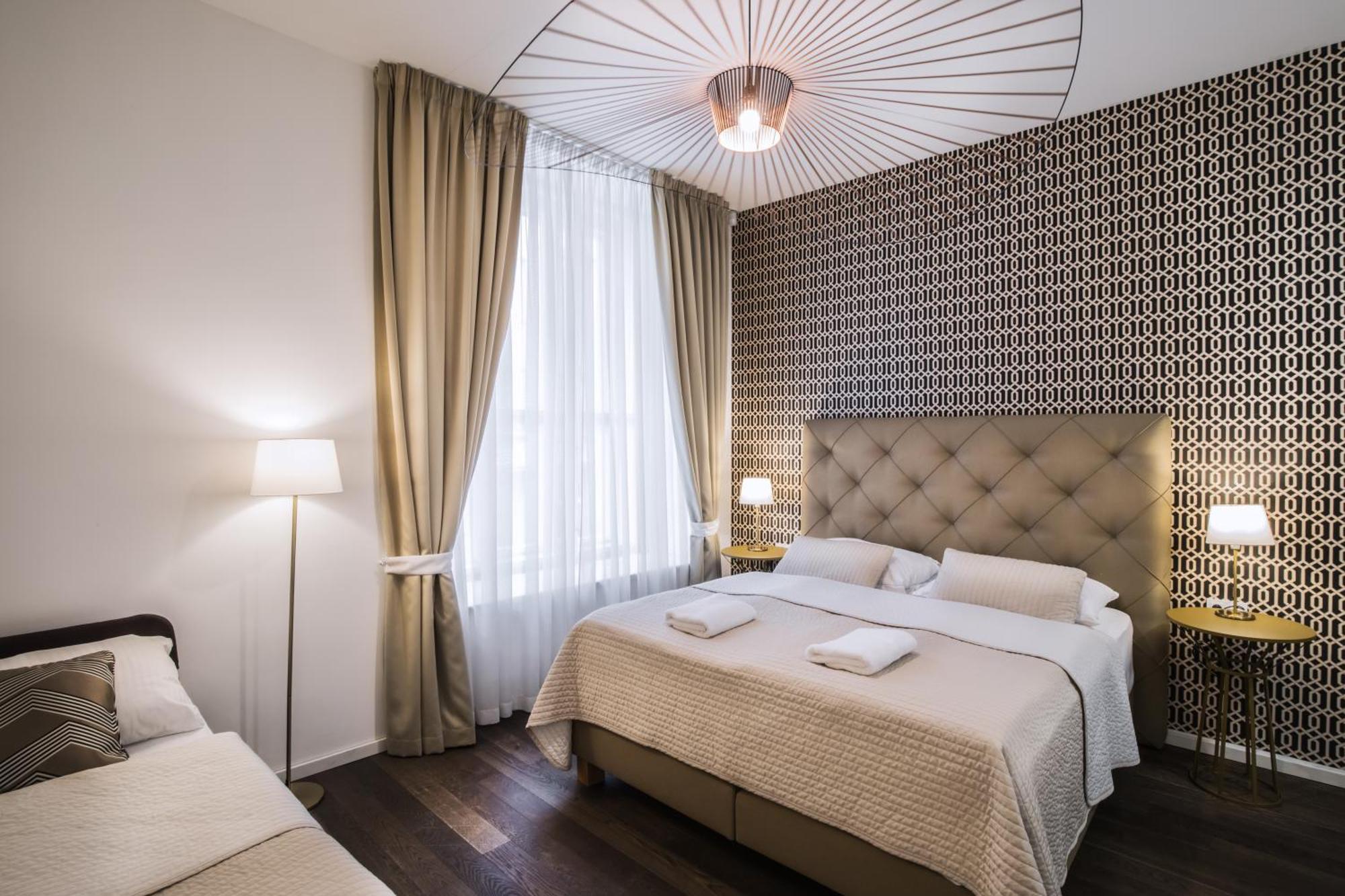 Luxury Modern Designed Oldtown Apartment Praha Bagian luar foto