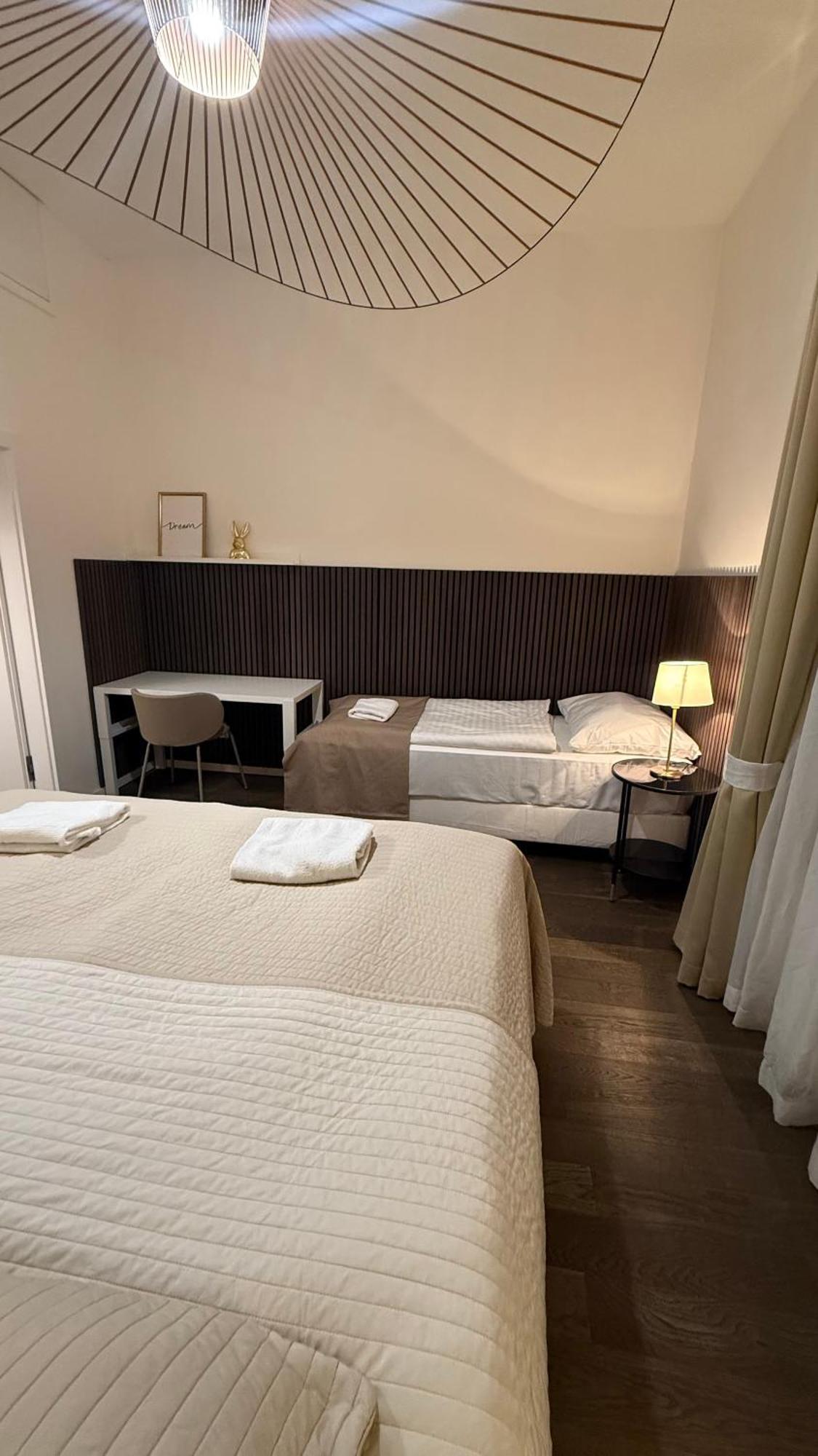 Luxury Modern Designed Oldtown Apartment Praha Bagian luar foto