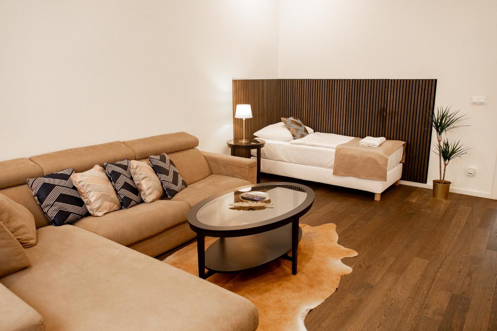 Luxury Modern Designed Oldtown Apartment Praha Bagian luar foto