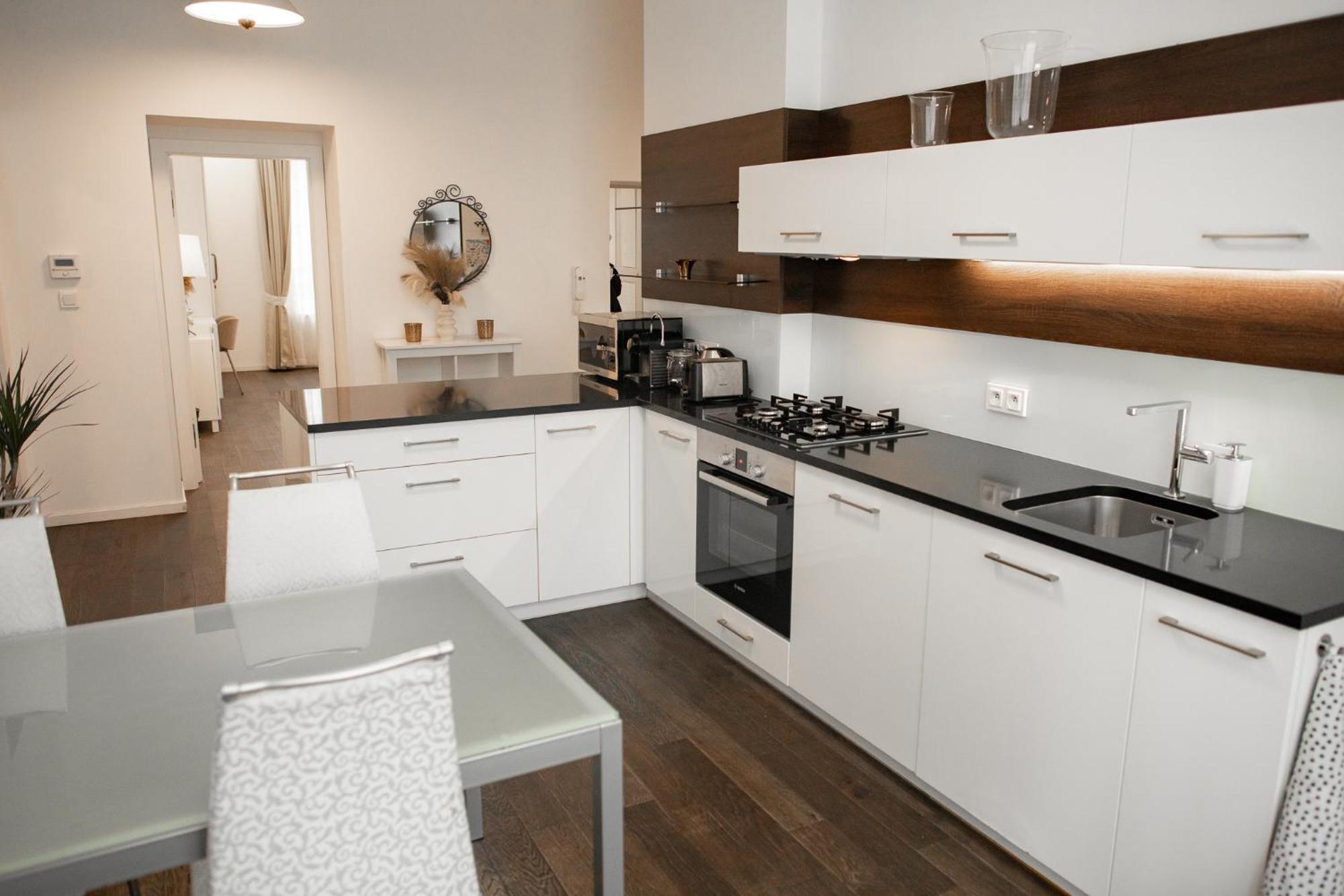 Luxury Modern Designed Oldtown Apartment Praha Bagian luar foto