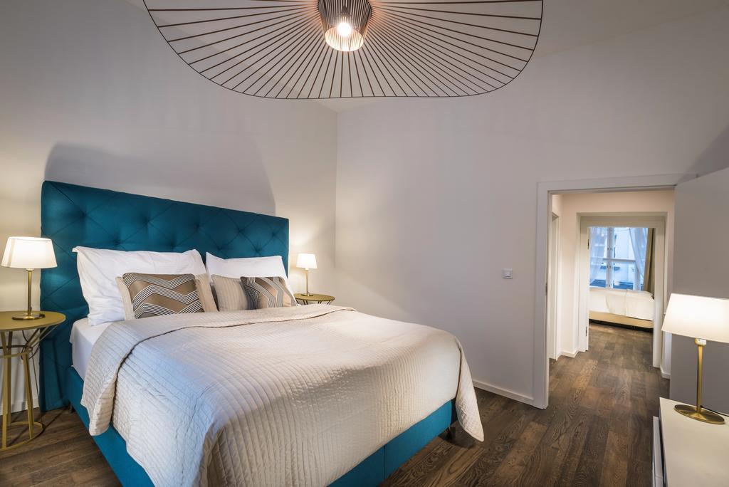 Luxury Modern Designed Oldtown Apartment Praha Bagian luar foto
