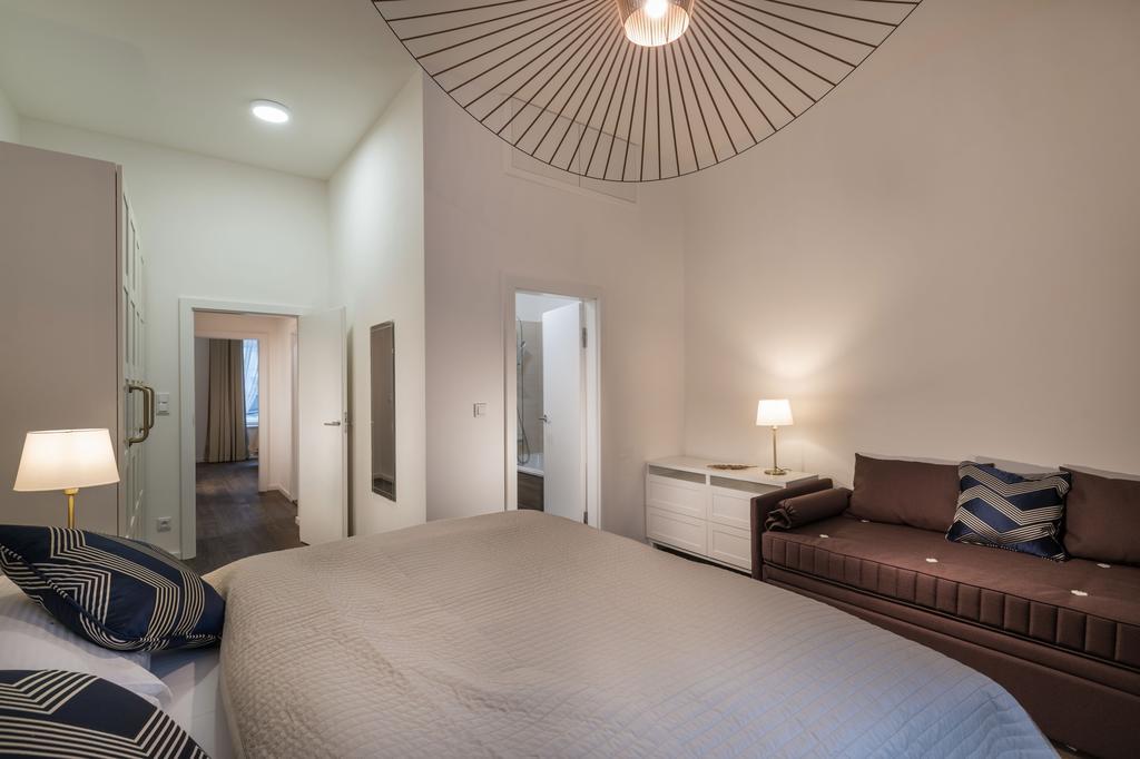 Luxury Modern Designed Oldtown Apartment Praha Bagian luar foto