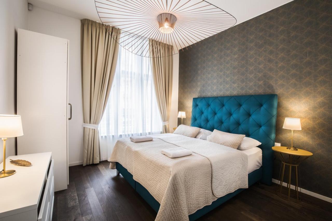 Luxury Modern Designed Oldtown Apartment Praha Bagian luar foto